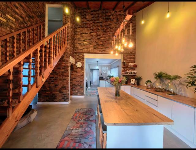 5 BEDROOM HOUSE FOR SALE IN VAALPARK